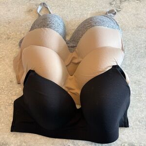 Soma 36B embliss wireless Seamless Everyday Molded Cup Bra - Black, Nude, Gray